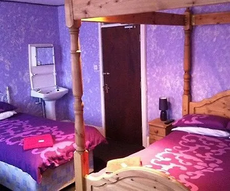 The Vyvyan Arms 3*