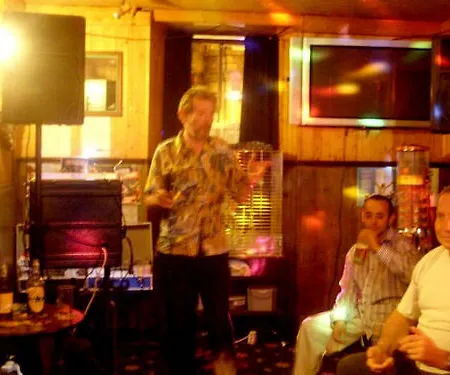 The Vyvyan Arms 3* Camborne